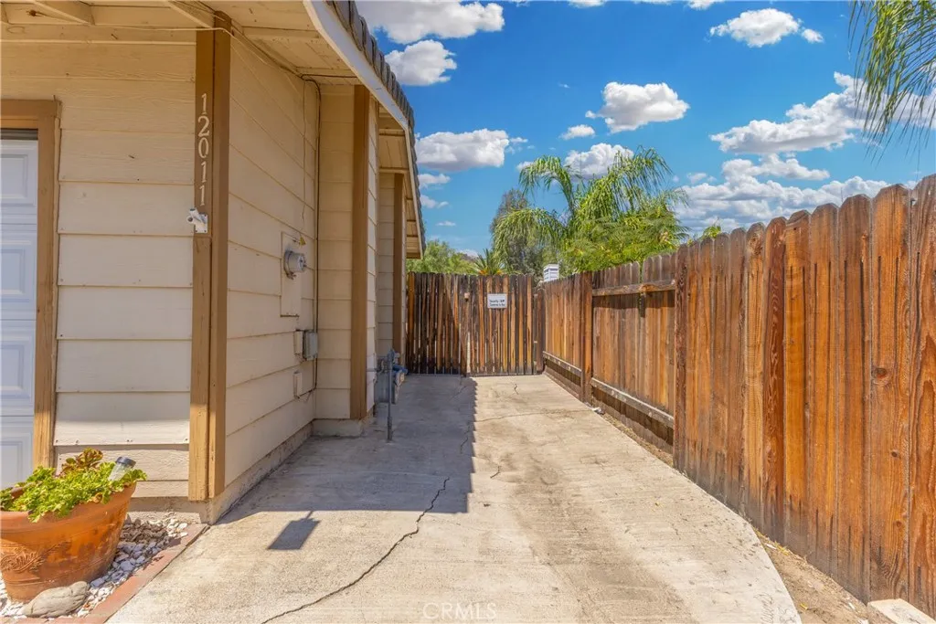 12011 Quantico Drive, Riverside, California 92505 home-pic-3